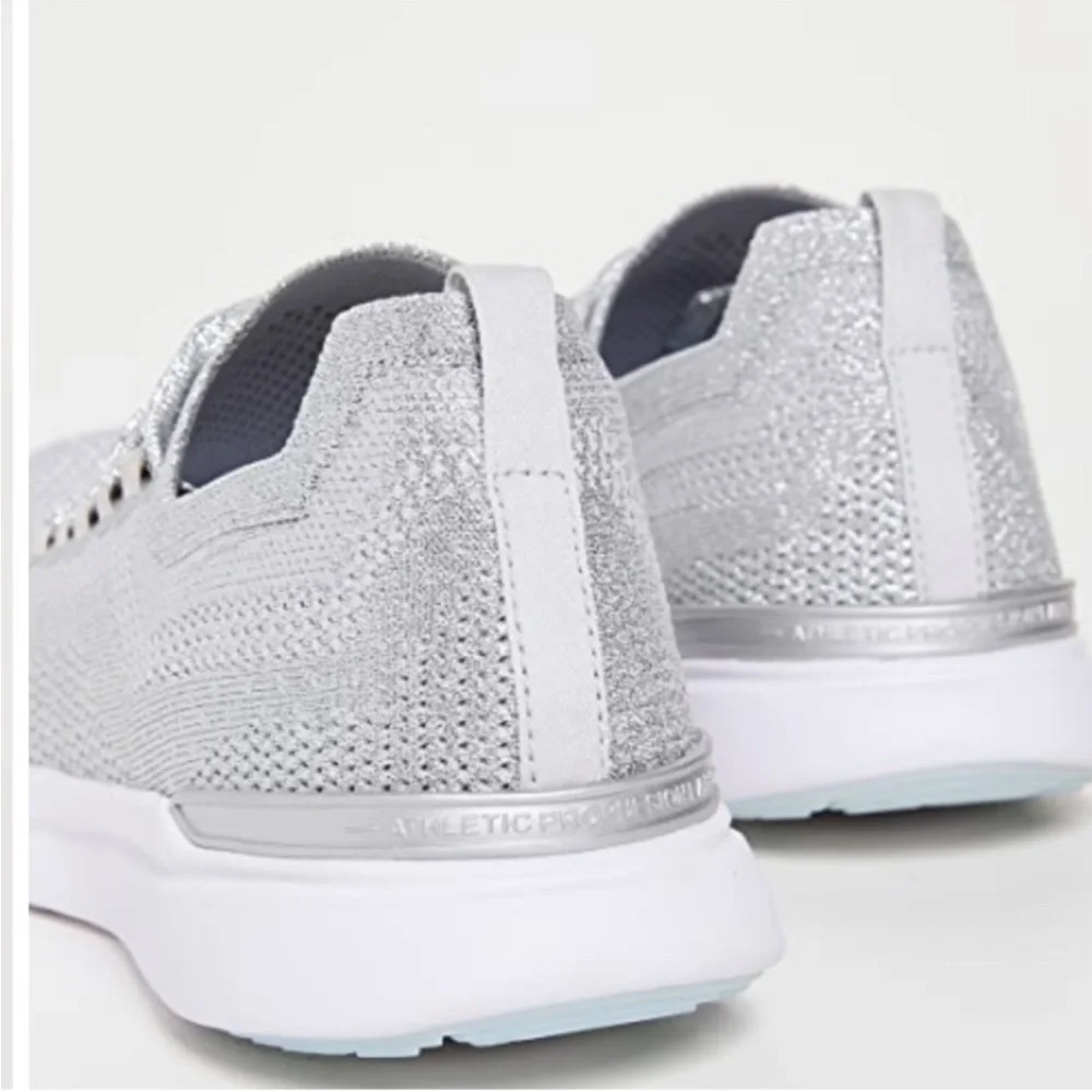 APL Techloom Breeze Sneakers - Silver/ Gray